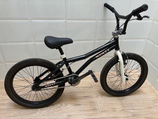 Bicicleta Monty Negra