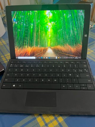 Microsoft Surface Pro 3 + iPad