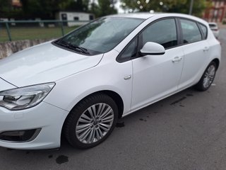 Opel Astra 2013