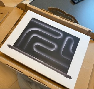 MacBook Pro M5 Max 14 36GB 2TB Nano