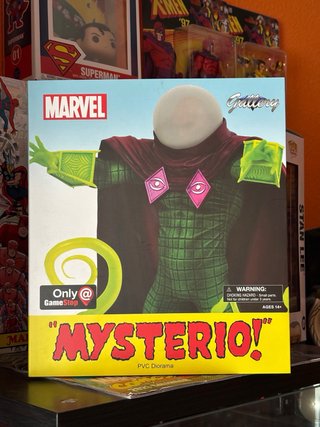 Figura Mysterio Marvel Gallery PVC Diorama