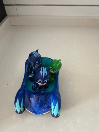Base PJ Masks con figuras y coche