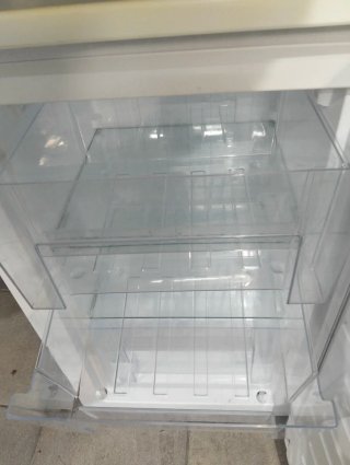Congelador Vertical New Pol