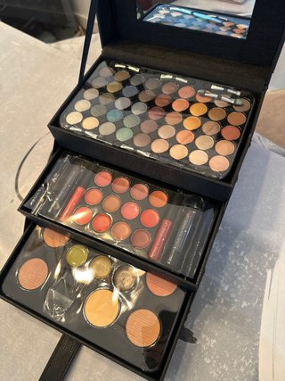 Maletín maquillaje Love Thy Make Up 3 pisos NUEVO
