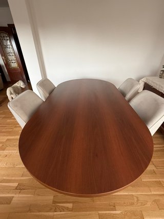 Mesa Comedor/Reuniones Ovalada Madera