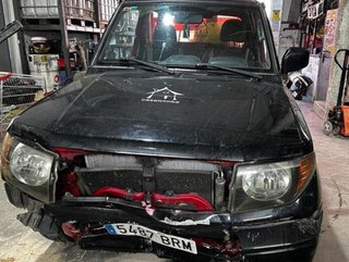 Mitsubishi 41367 cruz 925-701 baca techo montero