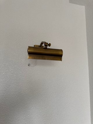 Lámpara de pared dorada ajustable
