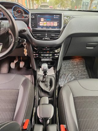 Peugeot 2008 -Año 2019