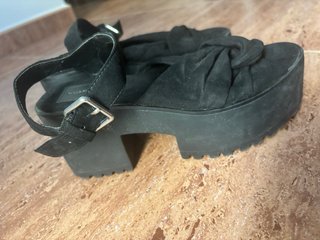 Sandalias plataforma Pull & Bear negras