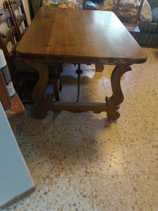 Mesa comedor rústica artesanal y 4 sillas