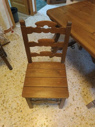 Mesa comedor rústica artesanal y 4 sillas
