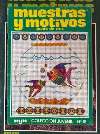 Libros Punto de cruz antiguos.