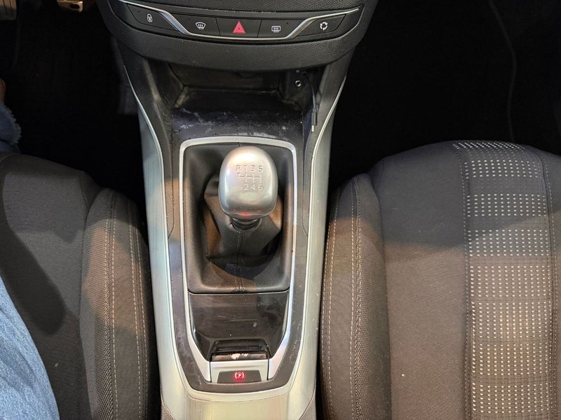 Peugeot 308 2017, foto 14