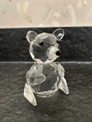 9 figuras cristal facetado y vitrina expositora