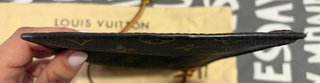 Pochette Louis Vuitton Marrón