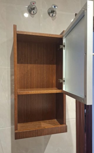 Armario baño madera y cristal