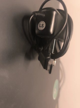 Móvil Samsung teclas + Cargador