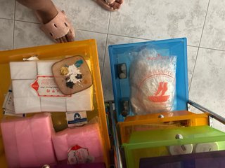 Carrito para uñas con cajones y soporte