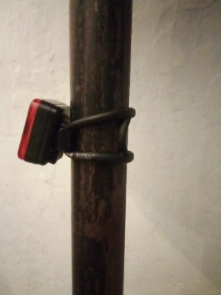Luz LED para Bicicleta Roja cargador incluído