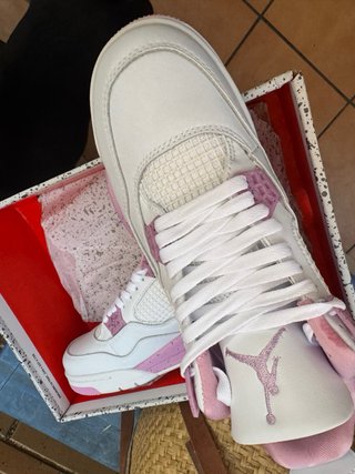 Zapatillas Jordan Rojas y Blancas