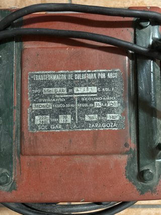 Soldadora Eléctrica Roja