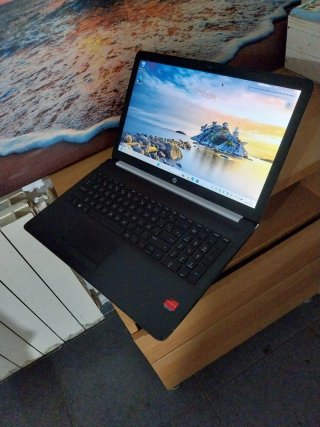 HP 15 AMD Radeon Graphics