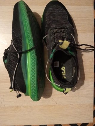 Zapatillas Fila Hombre Negras y Verdes