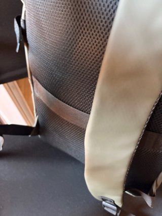 Mochila de viaje verde