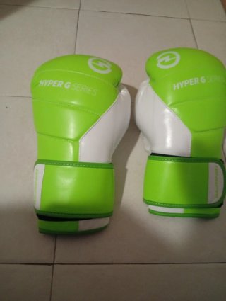 Guantes de Boxeo HYPER Verdes y Blancos