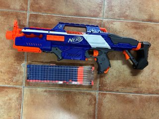 Metralleta Nerf automática