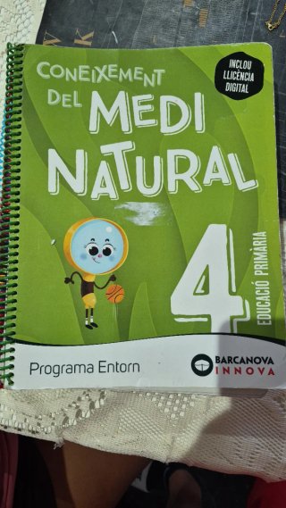 Se venden libros de texto de 4° de primaria