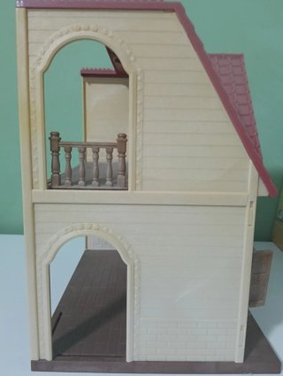 Casa Sylvanian Families con figuras