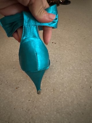 Vestido de fiesta zapatos y bolso