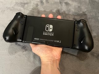 Mandos NYXI Hyperion para Switch +funda