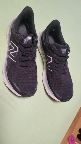 New Balance M1080 Talla 45.5 Zapatillas Usadas