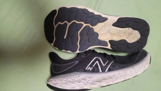 New Balance M1080 Talla 45.5 Zapatillas Usadas