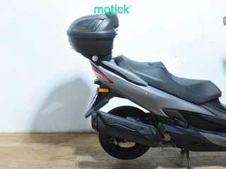 SUZUKI BURGMAN 400