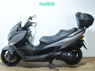 SUZUKI BURGMAN 400