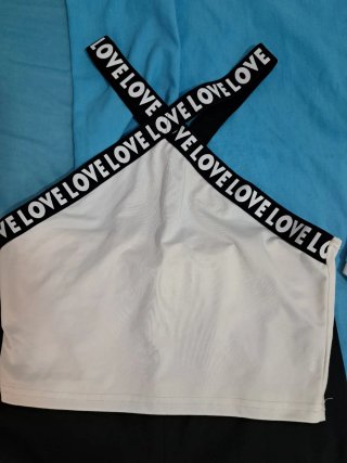 Conjunto Shein crop top y mallas talla 12 - 13.