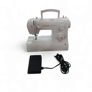 MAQUINA DE COSER SINGER TRADITION 2282 + PEDAL + ACCESORIOS
