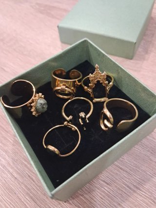 Conjunto 6 anillos dorados