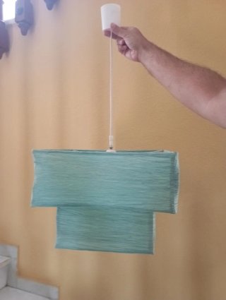 Lámpara de papel color verde azulado