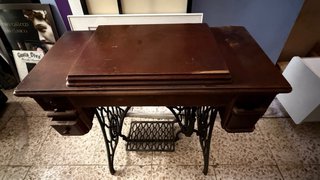 Máquina de coser Singer antigua