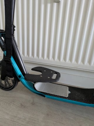 Patinete adulto con soporte para niño