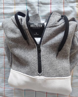 Lote 4 Sudaderas Hollister Talla S
