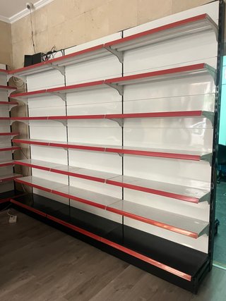 Estantería metálica para comercio