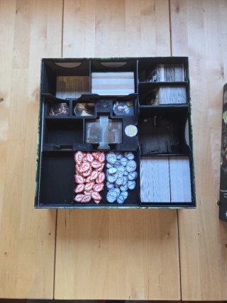 Arkham Horror 3ª Ed + exp Noche Cerrada e inserto