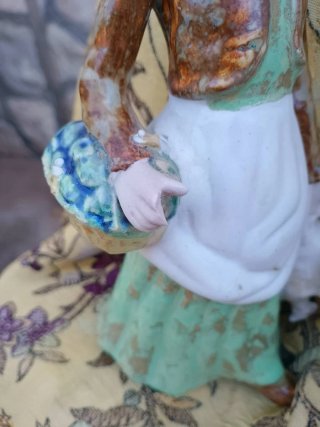 Figura porcelana antigua sello Inglés (Valencia)