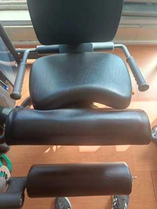 Máquina Technogym Extensión Cuádriceps
