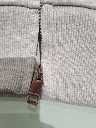 Chaqueta Burberry Gris con Capucha